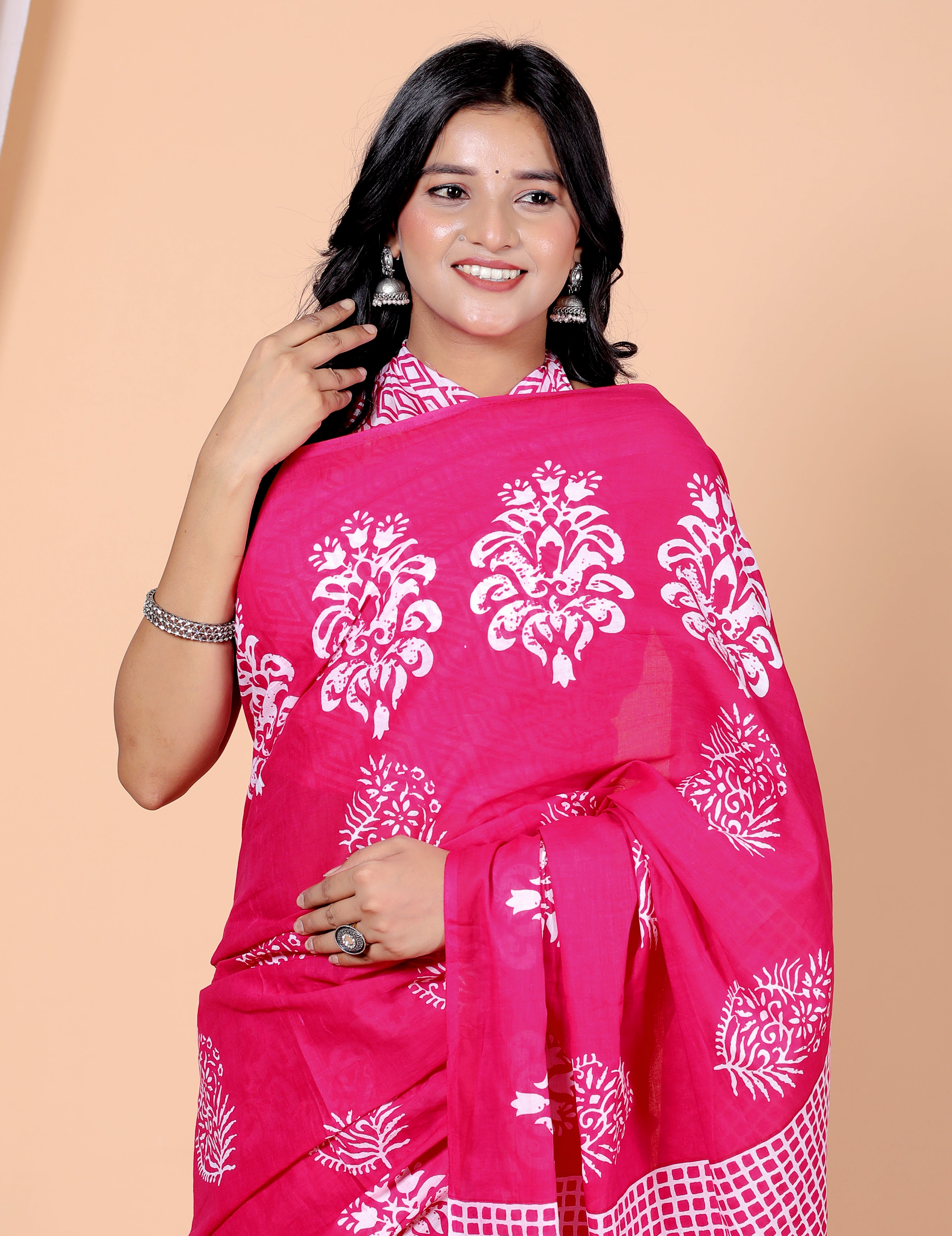 Pink Printed Women's Saree view 2